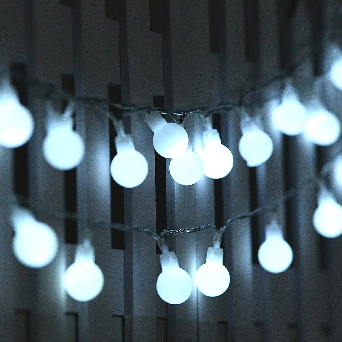 StrixLomi USB & Battery Powered Ball String Lights